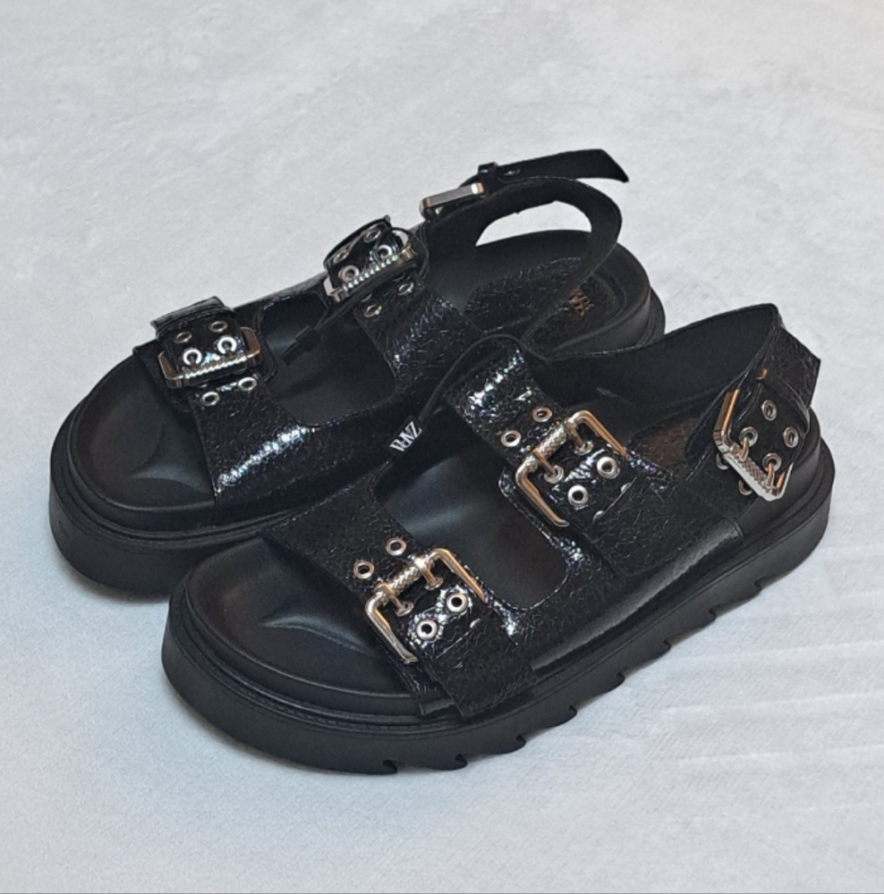 NWOT Zara Buckled Lug Sole Sandals Sz 9/40